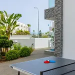 Villa Fig Tree Bay Residences 5