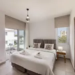 Villa Fig Tree Bay Residences 5