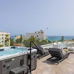 Villa Fig Tree Bay Residences 5