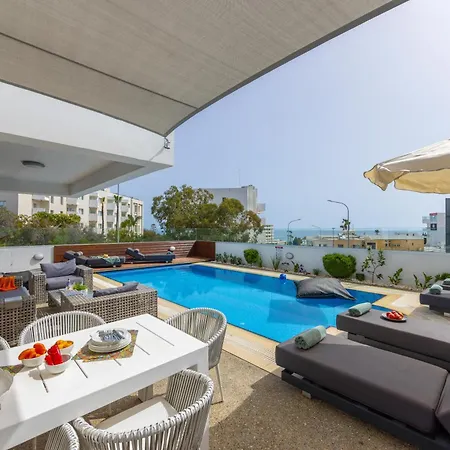 Villa Fig Tree Bay Residences 5 *