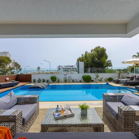 Villa Fig Tree Bay Residences 5 *