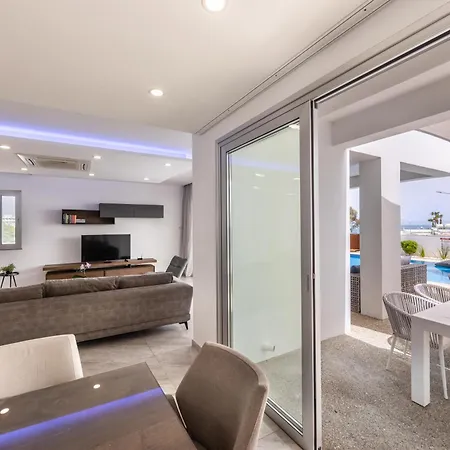 Villa Fig Tree Bay Residences 5 *