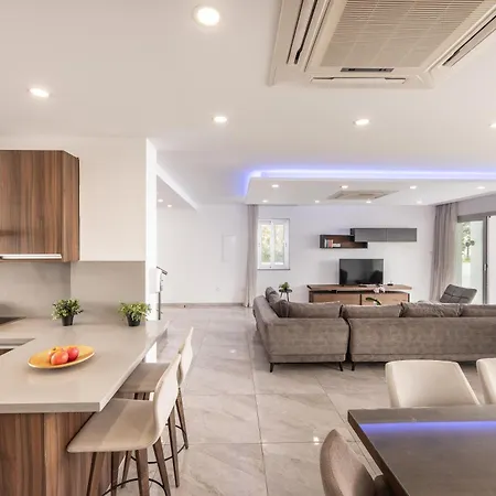 Villa Fig Tree Bay Residences 5