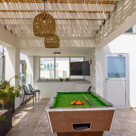 Villa Fig Tree Bay Residences 5