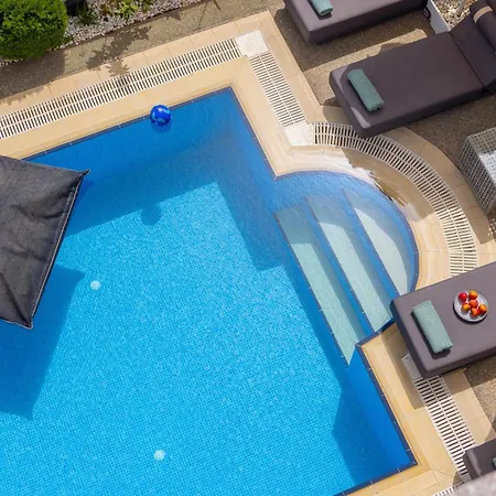 Villa Fig Tree Bay Residences 5 *