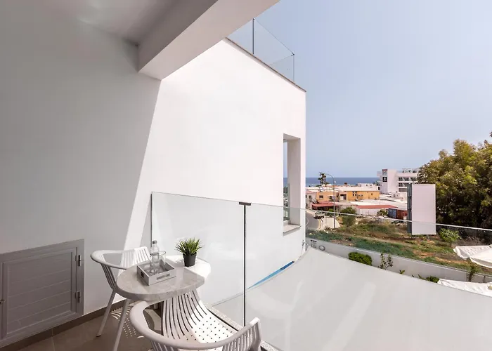 Villa Fig Tree Bay Residences 5