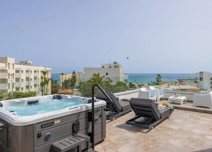 Villa Fig Tree Bay Residences 5