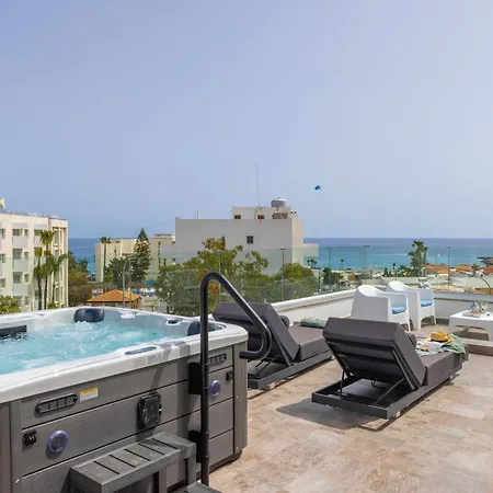 Willa Fig Tree Bay Residences 5