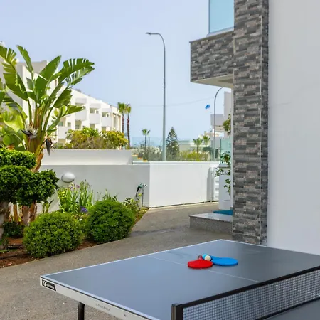 Willa Fig Tree Bay Residences 5