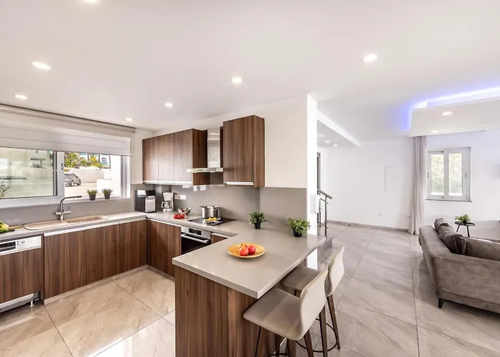 Villa Fig Tree Bay Residences 5 *