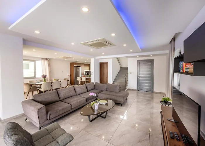 فيلة Fig Tree Bay Residences 5