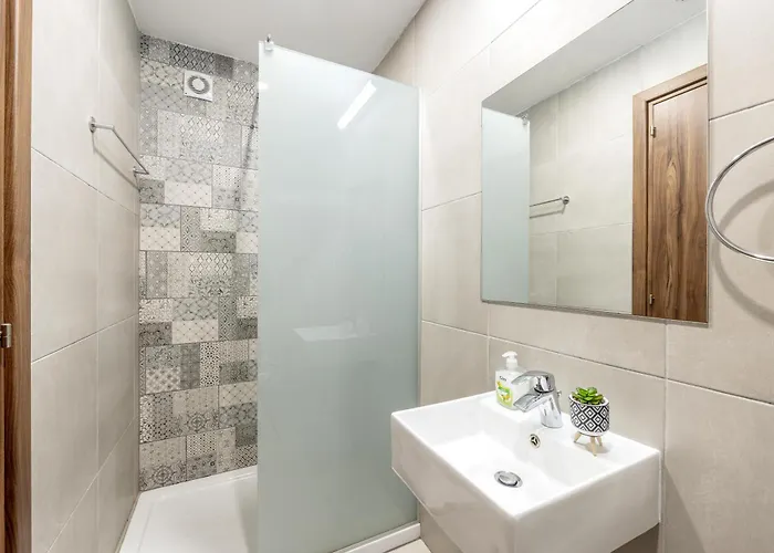 Villa Fig Tree Bay Residences 5 *