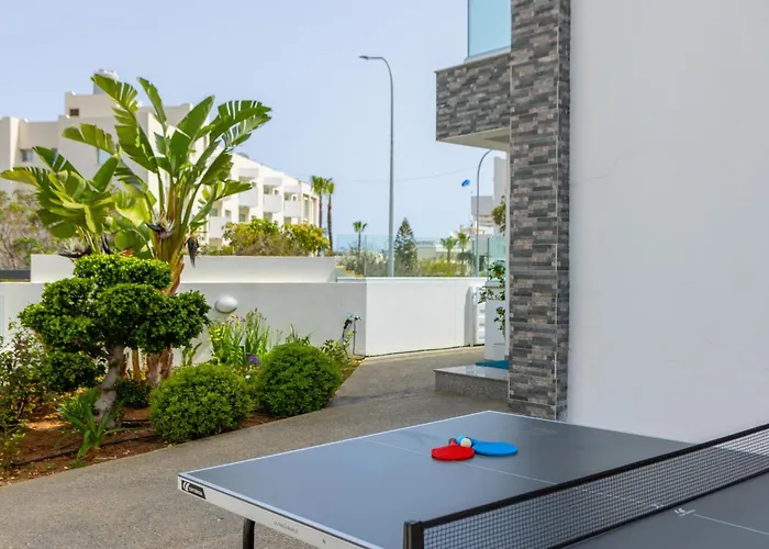 Villa Fig Tree Bay Residences 5