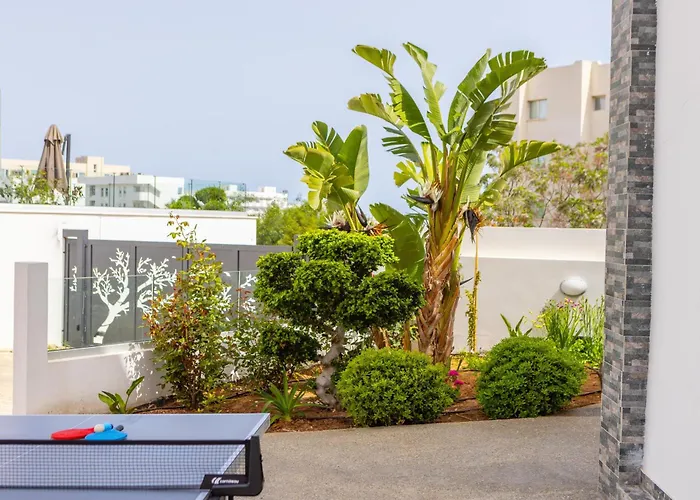 Villa Fig Tree Bay Residences 5 *